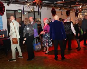 2e Kerstbal (008)